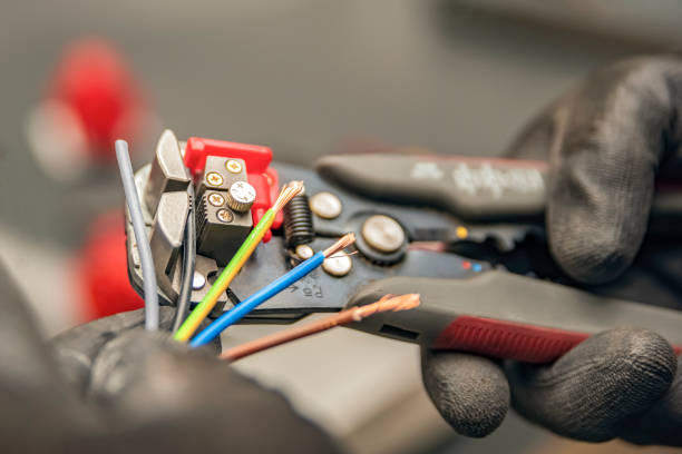 Best Electrical Outlet Repair  in Elwood, IN